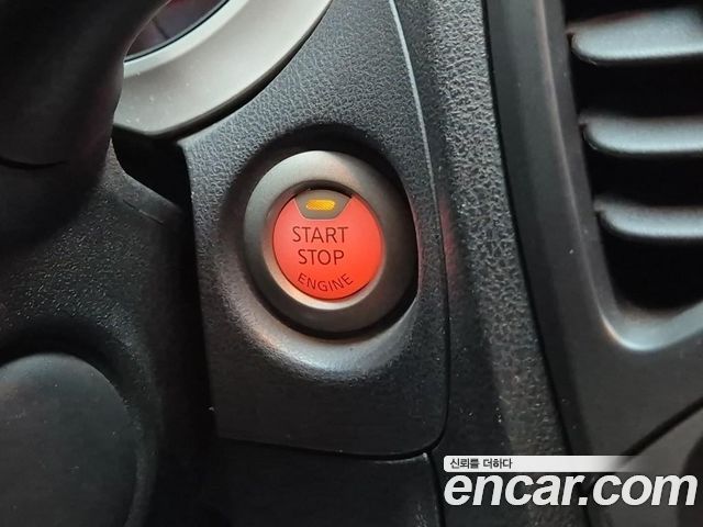 Nissan Juke 1.6 S F15 2014 — фото 21