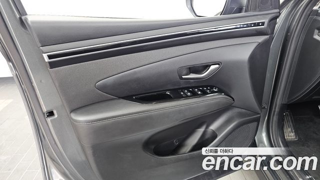 Hyundai Tucson (NX4) Gasoline 1.6 Turbo 4WD Inspiration 2022 — фото 24