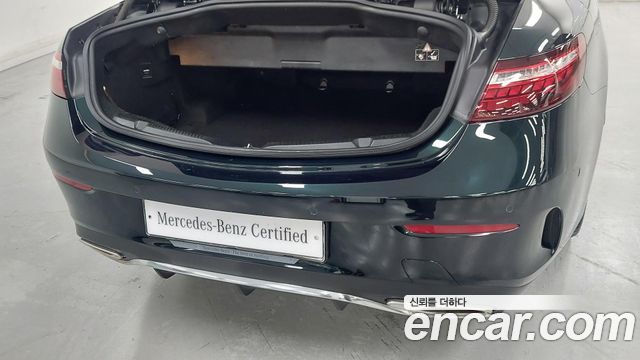 Mercedes-Benz E-Class (W213) E450 4MATIC Cabriolet 2022 — фото 15