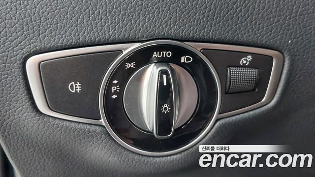 Mercedes-Benz E-Class (W213) E450 4MATIC Cabriolet 2022 — фото 22