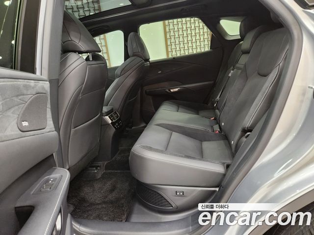 Lexus RX500h (V) F-Sport 2024 — фото 17