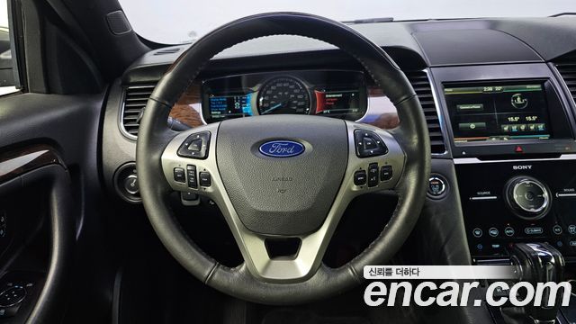 Ford Taurus 2.0 Limited EcoBoost 6th 2015 — фото 13