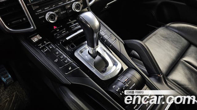 Porsche Cayenne 4.8 S 958 2012 — фото 9