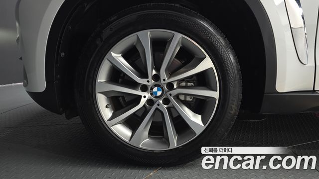 BMW X6 (F16) xDrive 30d 2017 — фото 5