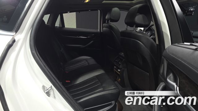 BMW X6 (F16) xDrive 30d 2017 — фото 11