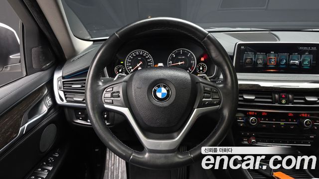 BMW X6 (F16) xDrive 30d 2017 — фото 13