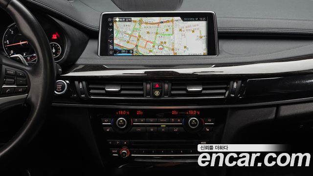 BMW X6 (F16) xDrive 30d 2017 — фото 14