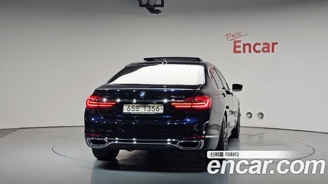 BMW 7 Series (G11) 750Li xDrive Vision 100 Edition 2017 — фото 4