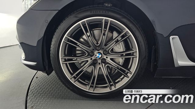 BMW 7 Series (G11) 750Li xDrive Vision 100 Edition 2017 — фото 5