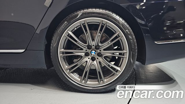 BMW 7 Series (G11) 750Li xDrive Vision 100 Edition 2017 — фото 21