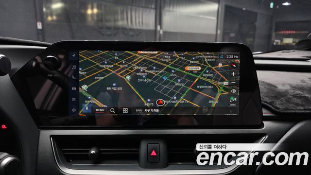 Lexus UX250h 2.0 F-Sport 2WD 2024 — фото 14