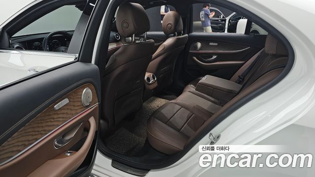 Mercedes-Benz E-Class (W213) E250 Exclusive 2021 — фото 12