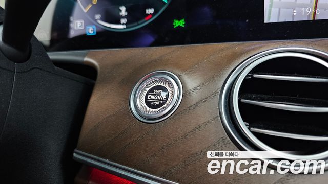 Mercedes-Benz E-Class (W213) E250 Exclusive 2021 — фото 30