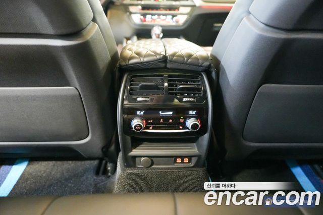 BMW 5 Series (G30) 520d xDrive M Sport Package Plus 2020 — фото 17