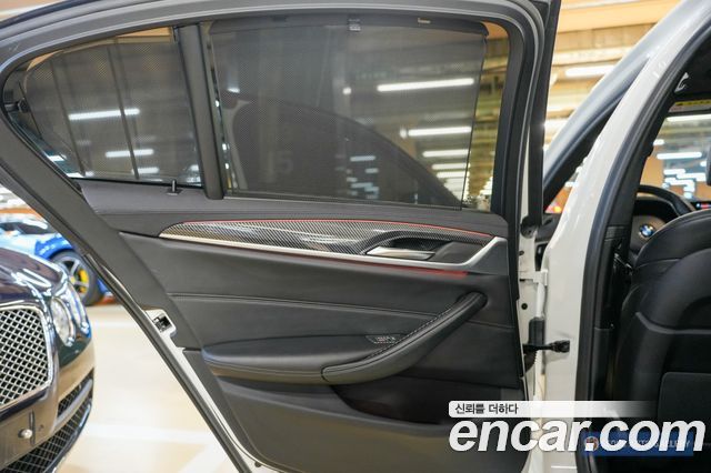 BMW 5 Series (G30) 520d xDrive M Sport Package Plus 2020 — фото 23