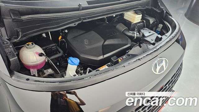 Hyundai Staria Cargo 5-Seater Modern 2023 — фото 6