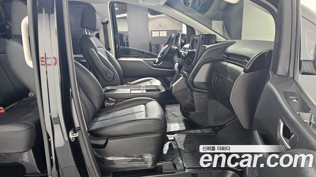 Hyundai Staria Cargo 5-Seater Modern 2023 — фото 26
