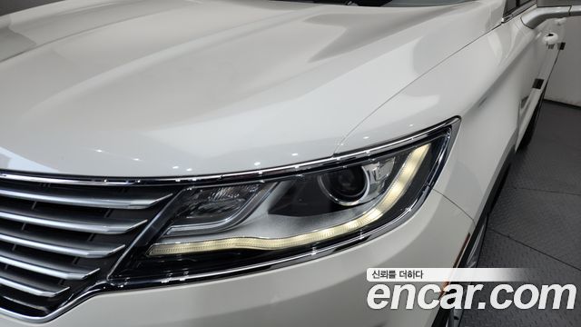 Lincoln MKC 2.0 AWD 2017 — фото 28