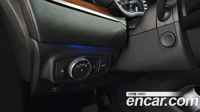 Lincoln MKC 2.0 AWD 2017 — фото 41