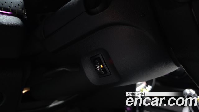 MINI Cooper Electric SE Electric 3rd 2024 — фото 31