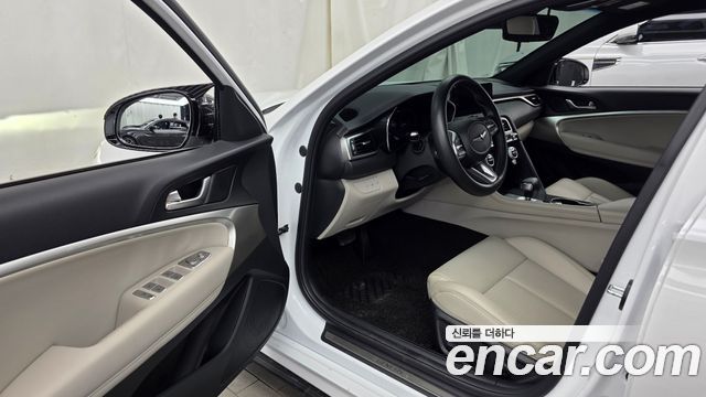 Genesis G70 Gasoline 3.3T 2WD 2022 — фото 10