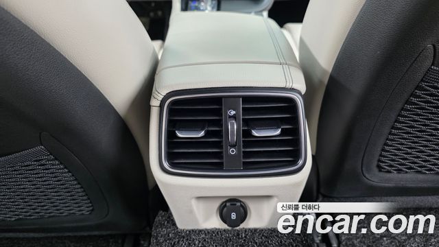 Genesis G70 Gasoline 3.3T 2WD 2022 — фото 19