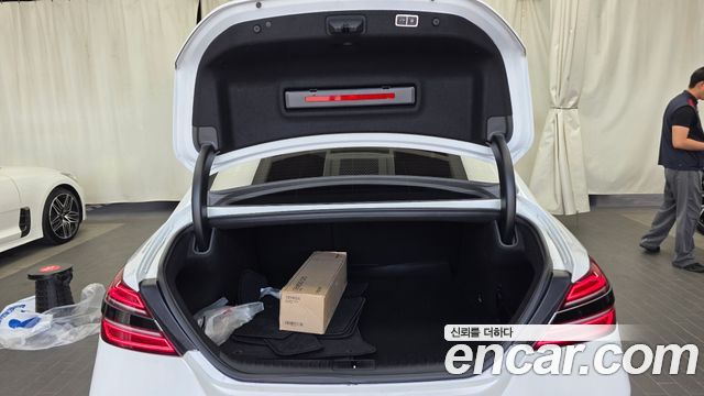 Genesis G70 Gasoline 3.3T 2WD 2022 — фото 20