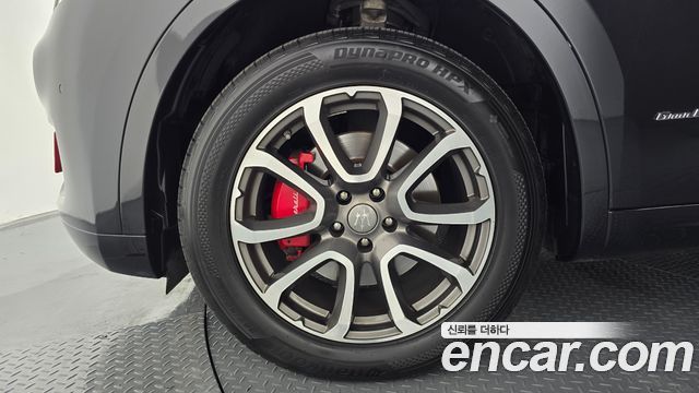 Maserati Levante 3.0 AWD GranLusso 2018 — фото 5