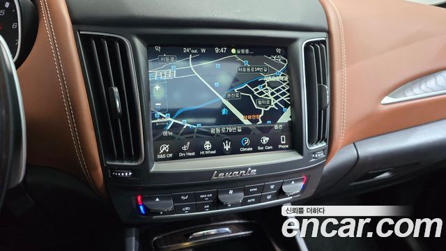 Maserati Levante 3.0 AWD GranLusso 2018 — фото 12