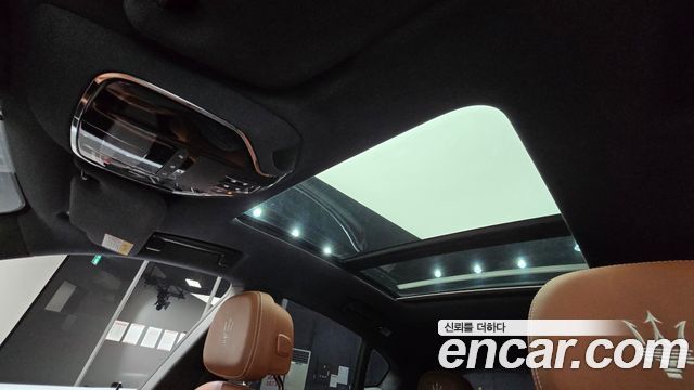 Maserati Levante 3.0 AWD GranLusso 2018 — фото 17