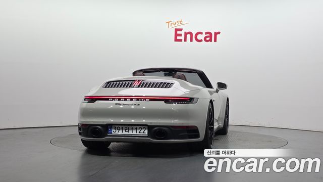 Porsche 911 (992) Carrera 4S Cabriolet 2023 — фото 4