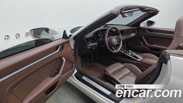 Porsche 911 (992) Carrera 4S Cabriolet 2023 — фото 10
