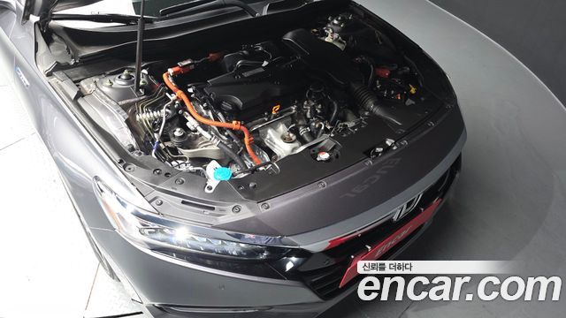 Honda Accord (X) 2.0 Hybrid Touring 2019 — фото 6