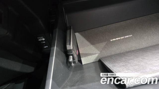 Honda Accord (X) 2.0 Hybrid Touring 2019 — фото 26