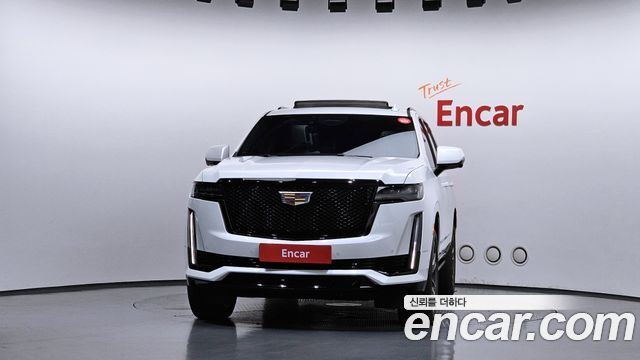 Cadillac Escalade (V) 6.2 Sports Platinum 2023 — фото 3