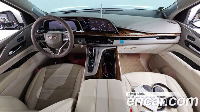 Cadillac Escalade (V) 6.2 Sports Platinum 2023 — фото 7