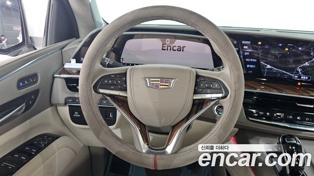 Cadillac Escalade (V) 6.2 Sports Platinum 2023 — фото 13