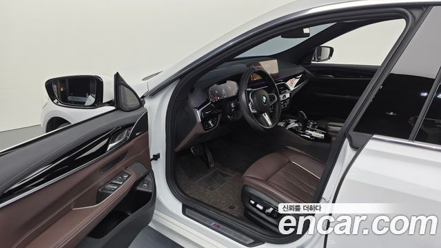 BMW 6 Series GT (G32) 630i xDrive M Sport 2023 — фото 10