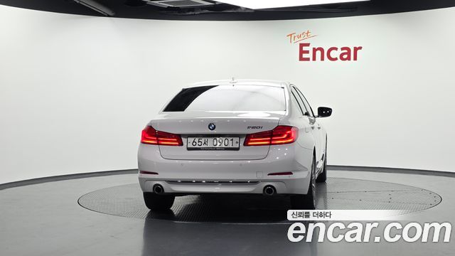 BMW 5 Series (G30) 520i Luxury 2019 — фото 4