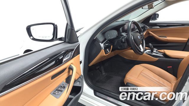 BMW 5 Series (G30) 520i Luxury 2019 — фото 10