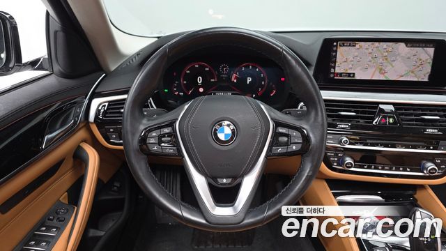 BMW 5 Series (G30) 520i Luxury 2019 — фото 17