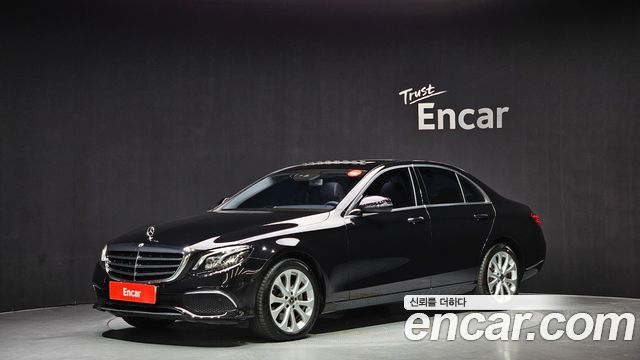 Mercedes-Benz E-Class (W213) E220d Exclusive 2019 — фото 1