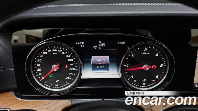 Mercedes-Benz E-Class (W213) E220d Exclusive 2019 — фото 8