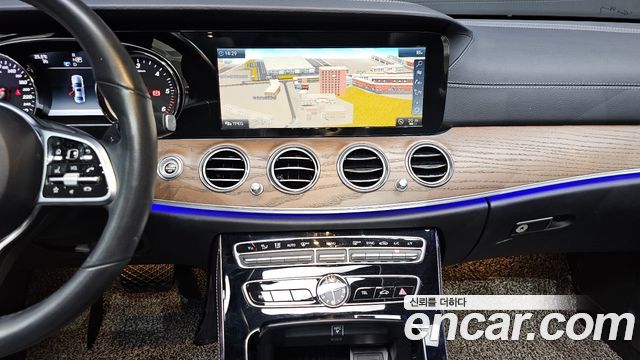 Mercedes-Benz E-Class (W213) E220d Exclusive 2019 — фото 12