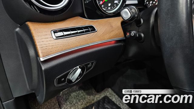Mercedes-Benz E-Class (W213) E220d Exclusive 2019 — фото 19