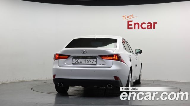 Lexus IS250 Premium XE30 2015 — фото 4