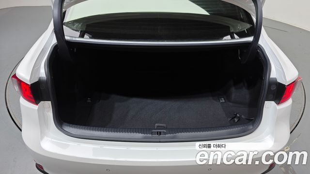 Lexus IS250 Premium XE30 2015 — фото 20