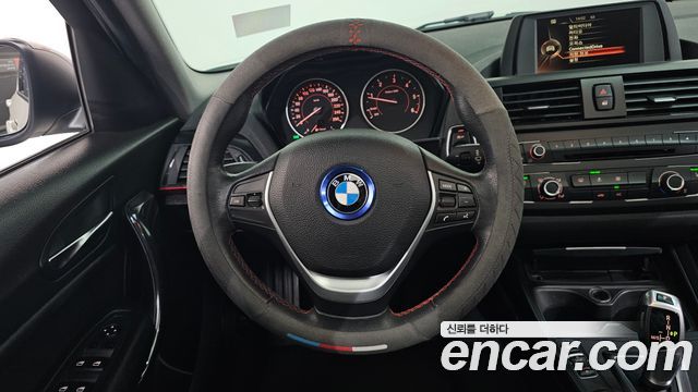 BMW 1 Series (F20) 118d Sport 5Door 2015 — фото 13