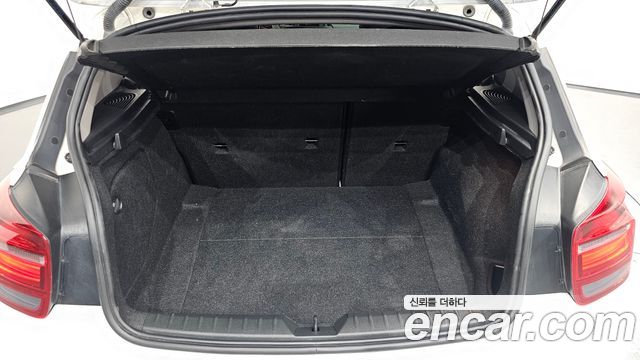BMW 1 Series (F20) 118d Sport 5Door 2015 — фото 17