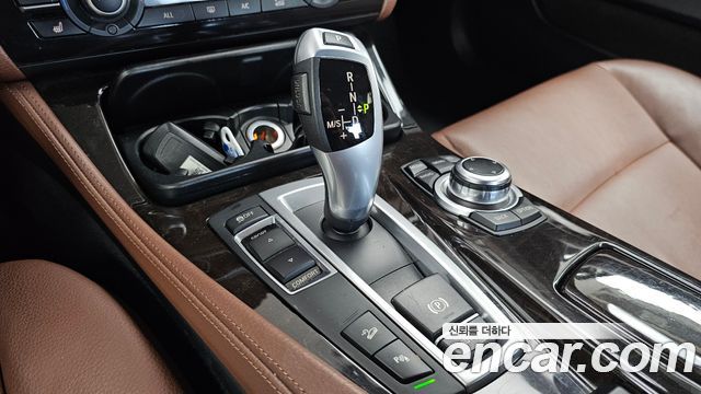 BMW 5 Series (F10) 525d xDrive 2013 — фото 9